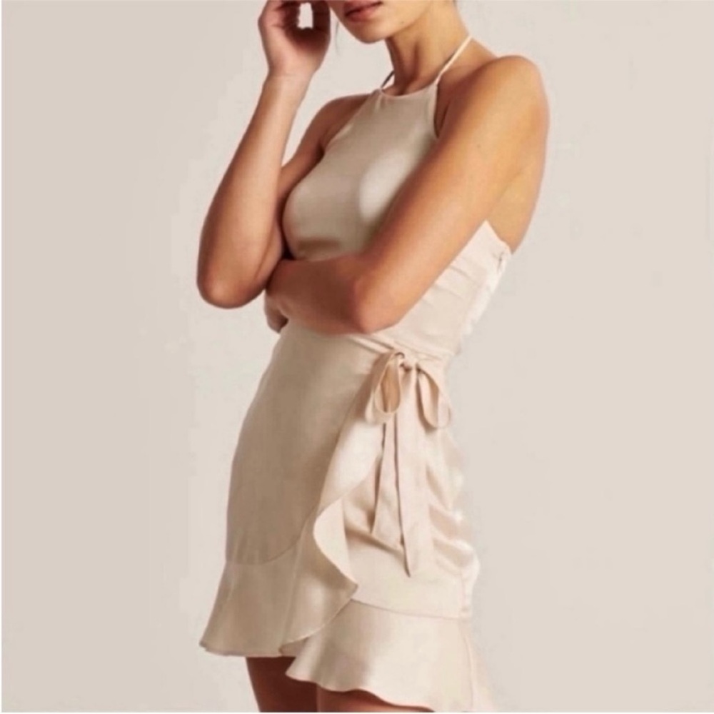 Abercrombie & Fitch A&F Champagne Silky Halter Ruffle Mini Dress M Tall MT